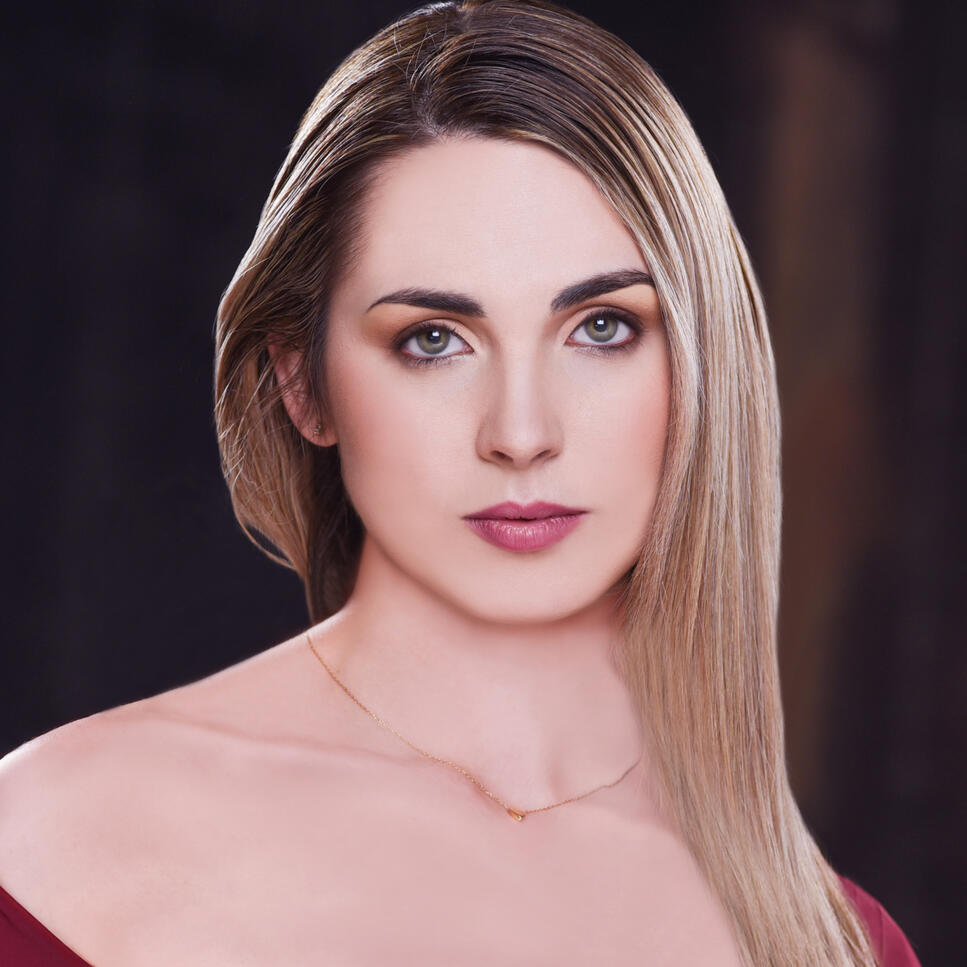 B - Denise Grant